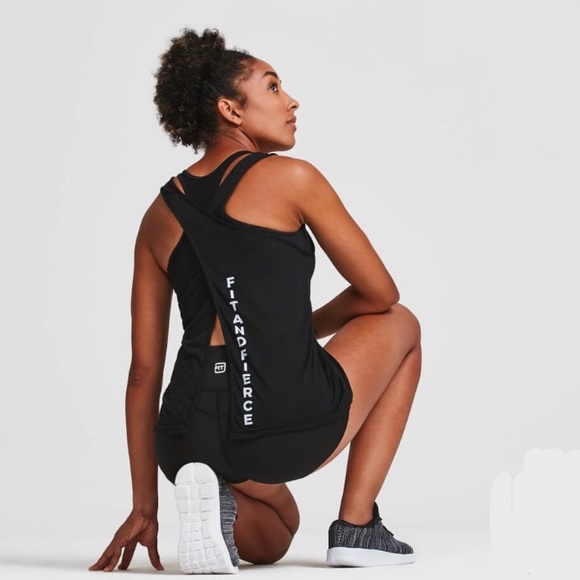 IDEAL FIT | Fit and Fierce Tank | Black | Size M - Picture 4 of 10